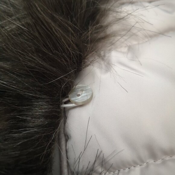 Ricki's Ladies Size Small Zipper & Snap Closure Winter Puffy Coat with Hood - Picture 7 of 15